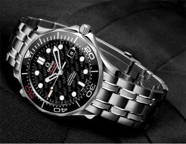 欧米茄腕表进水处理方法与注意事项(图) 欧米茄腕表进水处理方法与注意事项(图)