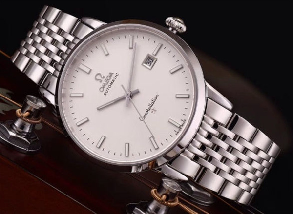 欧米茄手表表耳掉了处理技巧大全(图) 欧米茄手表表耳掉了处理技巧大全(图)