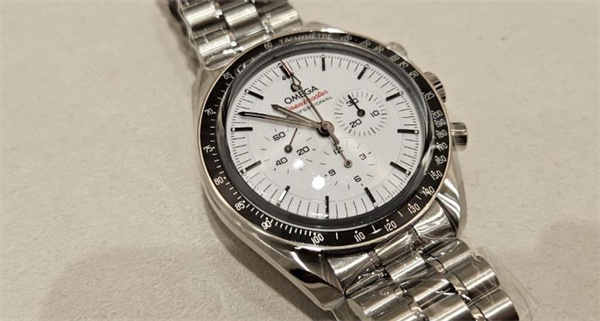 精准调校,告别快节奏:欧米茄腕表走快问题轻松解决(图) 精准调校,告别快节奏:欧米茄腕表走快问题轻松解决(图)